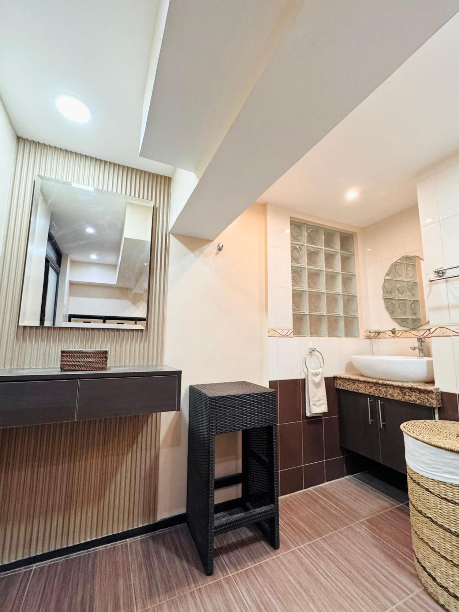 Super Cebu Loft Appartement Buitenkant foto